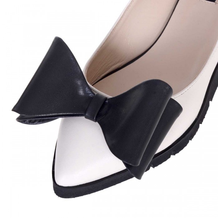 Balerini din Piele Naturala Alb-Bej si Funda Neagra - Cod L62